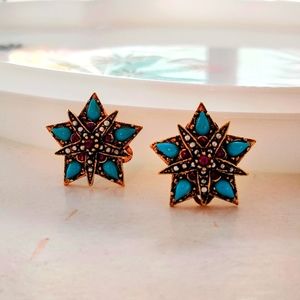 Vintage Stamped ART Co. Brand Clip-on Earrings (Turquoise Enamel & Garnet)
